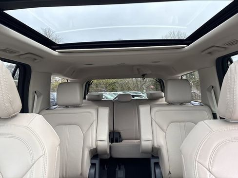 Certified 2024 Ford Expedition Limited image 49