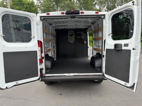 Used 2025 RAM ProMaster 2500 w/ U-Haul Equipment Group FWD image 6