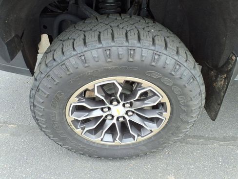 Used 2021 Chevrolet Colorado ZR2 image 10