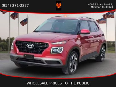 Used 2022 Hyundai Venue Limited w/ Cargo Package