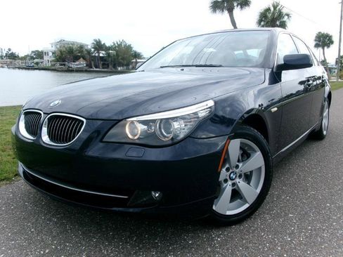 Used 2008 BMW 528xi Sedan AWD/4WD image 7
