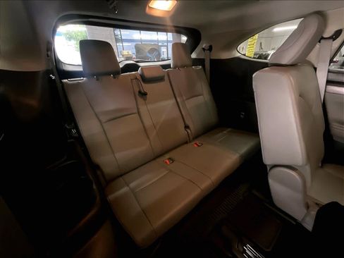 Used 2022 Toyota Highlander Limited image 28