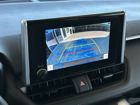 Used 2025 Toyota RAV4 LE image 17