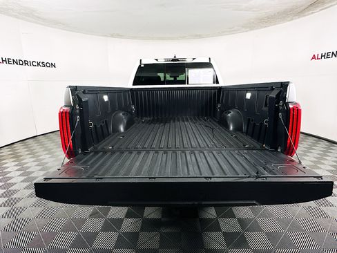 Used 2022 Toyota Tundra SR5 image 31