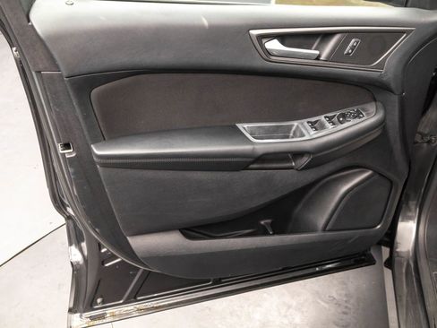 Used 2015 Ford Edge SE FWD image 27