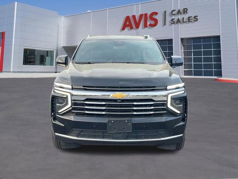 Used 2025 Chevrolet Tahoe LT AWD/4WD image 2