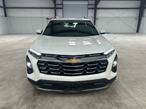 Used 2025 Chevrolet Equinox LT w/ Convenience Package II image 8