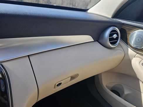 Used 2017 Mercedes-Benz C 300 4MATIC Sedan image 14