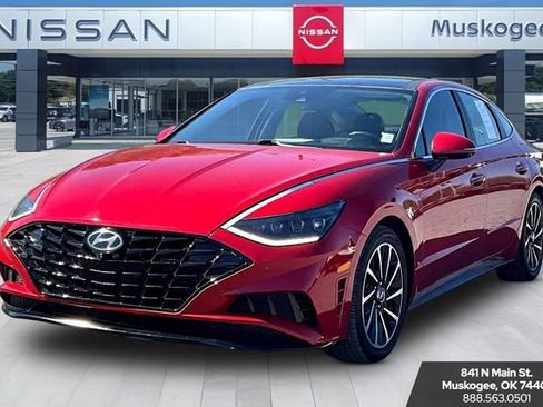 Used 2021 Hyundai Sonata Limited w/ Cargo Package FWD image 3