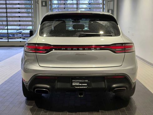 Used 2025 Porsche Macan AWD/4WD image 6