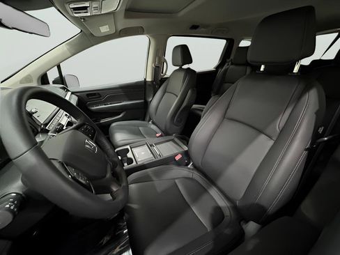 Certified 2026 Honda Odyssey EX-L image 26