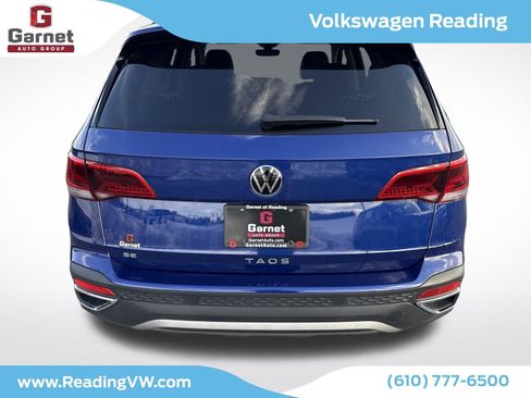 Certified 2023 Volkswagen Taos SE image 4