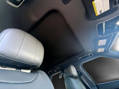 Certified 2023 Land Rover Range Rover Sport SE Dynamic image 17