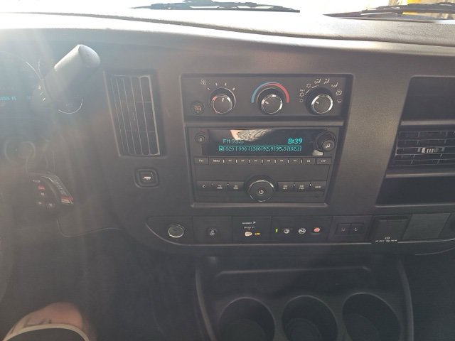 Used 2025 Chevrolet Express 3500 LT w/ LT Preferred Equipment Group RWD image 12