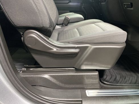 Used 2023 Chevrolet Silverado 1500 LT image 13