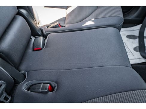 Used 2023 Toyota Highlander LE image 28