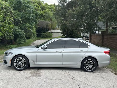 Used 2019 BMW 530i xDrive w/ Convenience Package AWD/4WD image 2