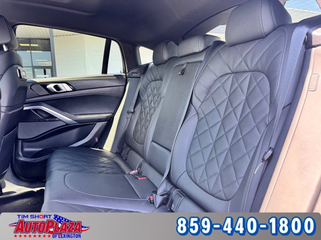 Used 2025 BMW X6 xDrive40i AWD/4WD image 37