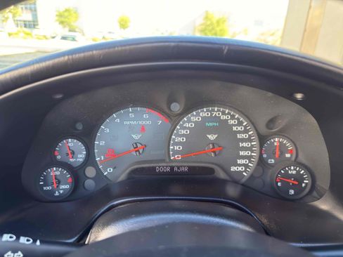 Used 2002 Chevrolet Corvette Convertible w/ Preferred Equipment Group2 image 52