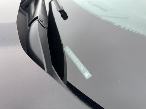 Used 2023 GMC Acadia SLE w/ Driver Convenience Package image 24