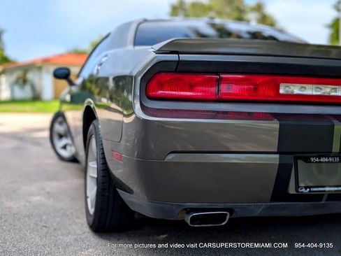 Used 2009 Dodge Challenger R/T image 15