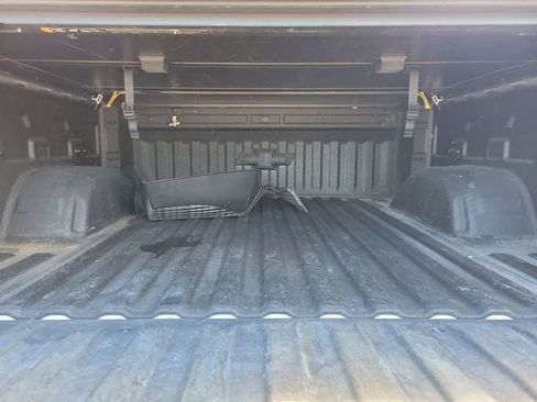 Used 2020 Chevrolet Silverado 1500 Custom w/ Custom Max Trailering Package AWD/4WD image 10