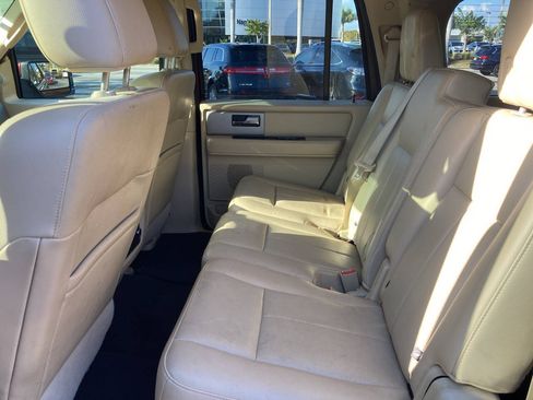 Used 2015 Ford Expedition EL Limited w/ Equipment Group 301A RWD image 17
