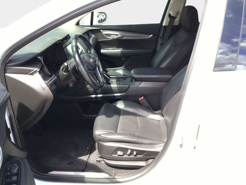 Used 2019 Cadillac XT5 Premium Luxury AWD/4WD image 9