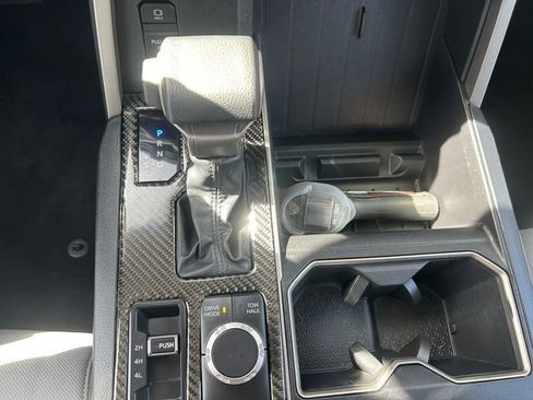 Used 2022 Toyota Tundra SR5 w/ SR5 Convenience Package image 16