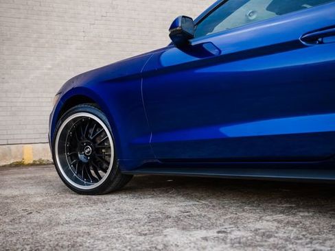 Used 2016 Ford Mustang Premium image 24