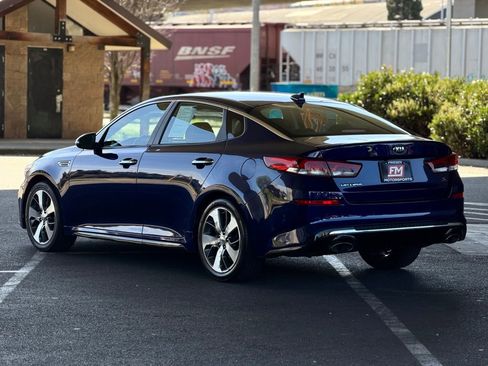 Used 2019 Kia Optima S image 5