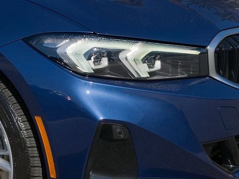 Used 2023 BMW 330i Sedan w/ Convenience Package image 8