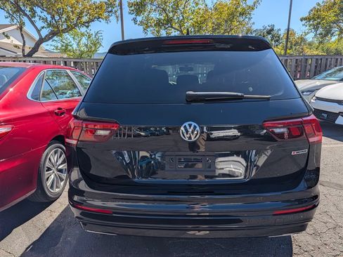 Used 2021 Volkswagen Tiguan SE R-Line AWD/4WD image 4