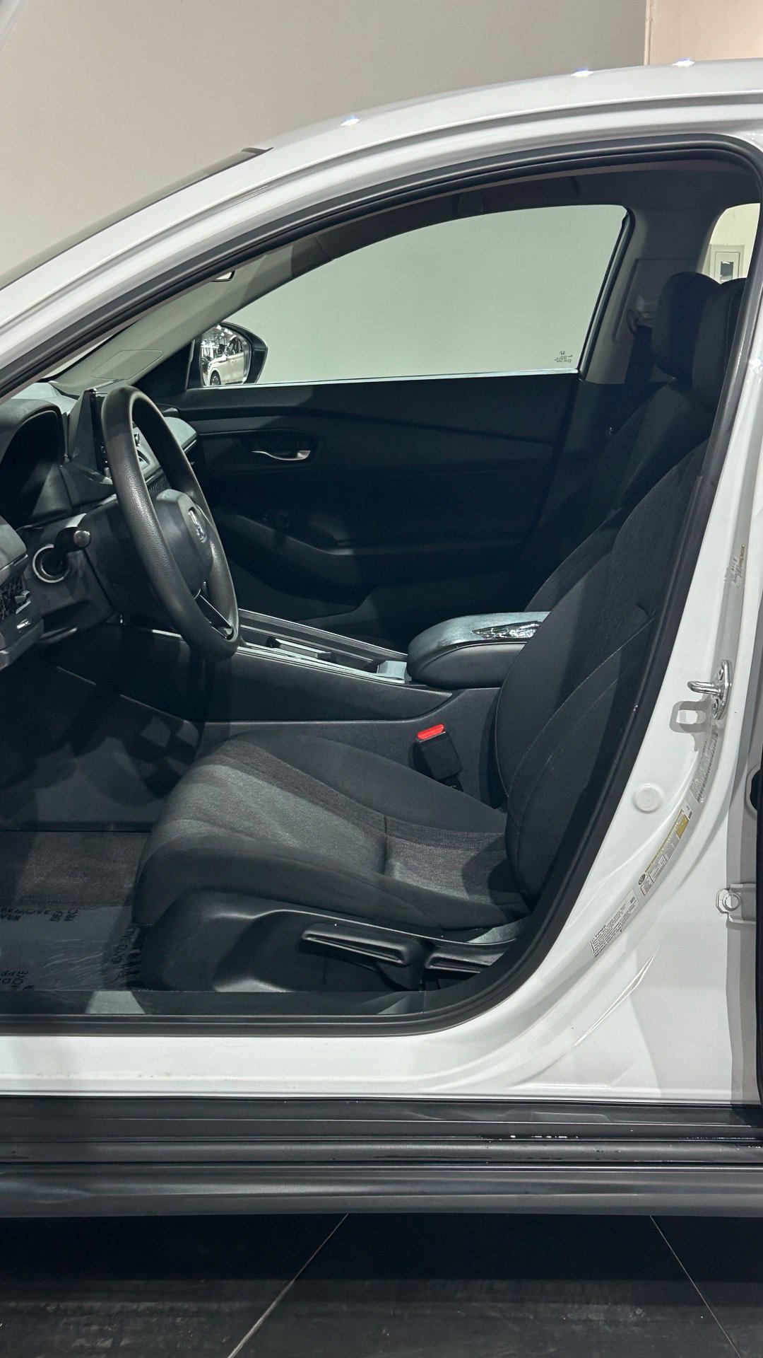 Used 2023 Honda Accord LX image 32