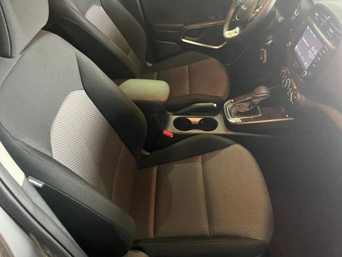 Used 2025 Kia Soul LX w/ LX Technology Package image 36