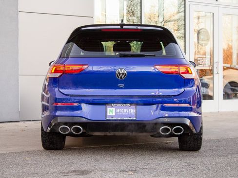 Used 2024 Volkswagen Golf R image 9