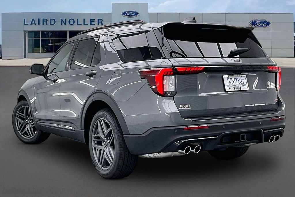 New 2026 Ford Explorer ST w/ Sun And Sound Package AWD/4WD image 3