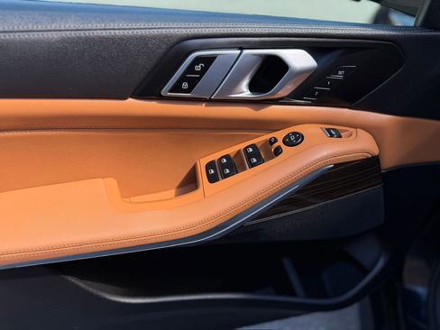 Used 2023 BMW X5 xDrive40i w/ M Sport Package image 16