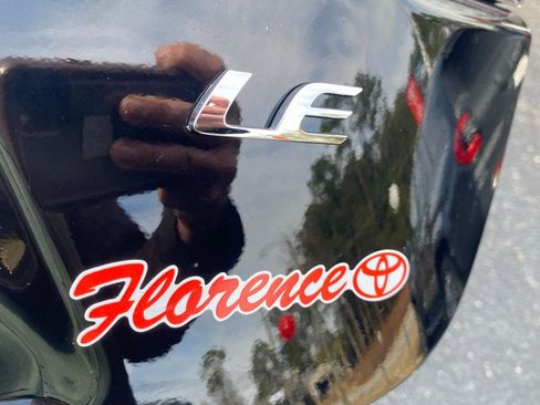 Used 2025 Toyota Corolla LE image 15