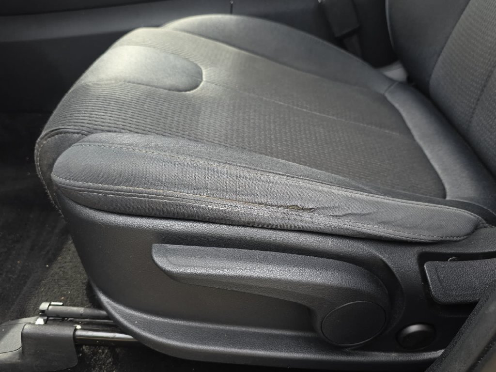 Used 2019 Hyundai Santa Fe SE FWD image 28