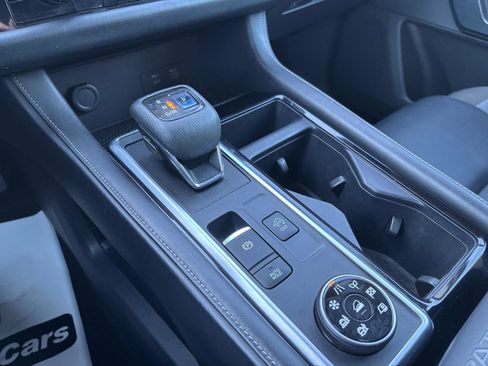 Used 2022 Nissan Pathfinder SL image 17