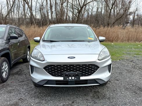Used 2020 Ford Escape SE image 9