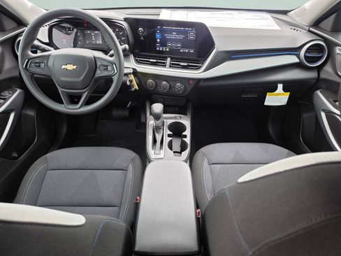 New 2026 Chevrolet Trax LS w/ LS Convenience Package FWD image 15