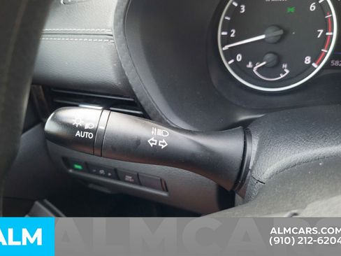 Used 2024 Nissan Sentra SV image 15