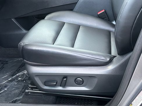 Used 2023 Nissan Rogue SV w/ SV Premium Package AWD/4WD image 18