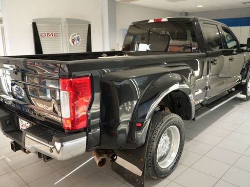 Used 2018 Ford F450 Lariat w/ Lariat Value Package image 6