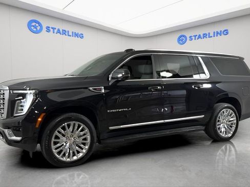 Used 2025 GMC Yukon XL Denali AWD/4WD image 2