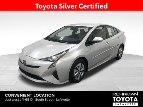 Certified 2017 Toyota Prius Three image 2