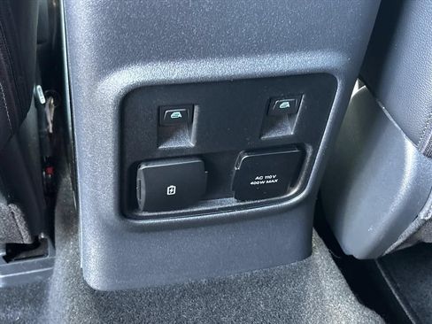 Used 2024 Ford Bronco Outer Banks AWD/4WD image 19