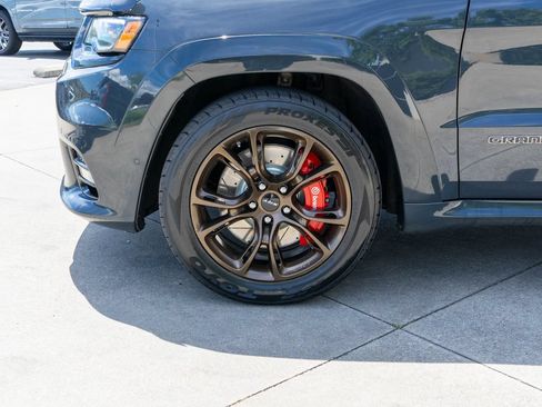 Used 2017 Jeep Grand Cherokee SRT AWD/4WD image 31